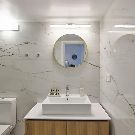 Elia's Nk Apartment *